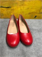 Journee Collection Womens Red Saar Shoes SZ 9