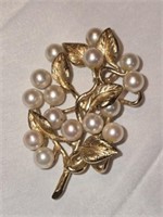 14k Yellow Gold & Pearls Brooch 17.812 grams