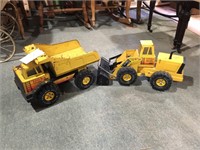 2 Tonka Toys 1 dump,1 loader