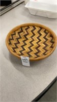 Small 7” basket,  basket with attached lid 4”