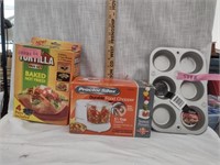 Msc Kitchen/Bakeware Lot-Muffin Tins, Tortilla Pan