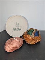 2 Vintage Women's Hats w/ Hat Box