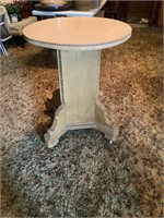 rolling pedestal table 32 high 27.5 wide
