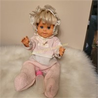 Ideal Betsy Wetsy Baby  14" Doll 1989 Vintage