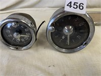 VINTAGE DASH CLOCKS