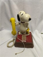 Vintage 1960's Snoopy Telephone