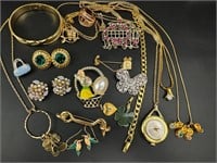 Weiss, Monet , avon and more jewelry lot