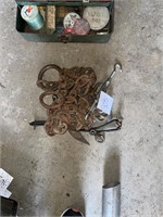 chain lot