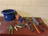 GARDENING TOOLS, SPADES, CLIPPERS, ETC.