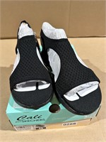 New Sketchers Cali flex appeal size 8 sandals