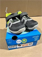 New kids stride rite 360 6m shoes