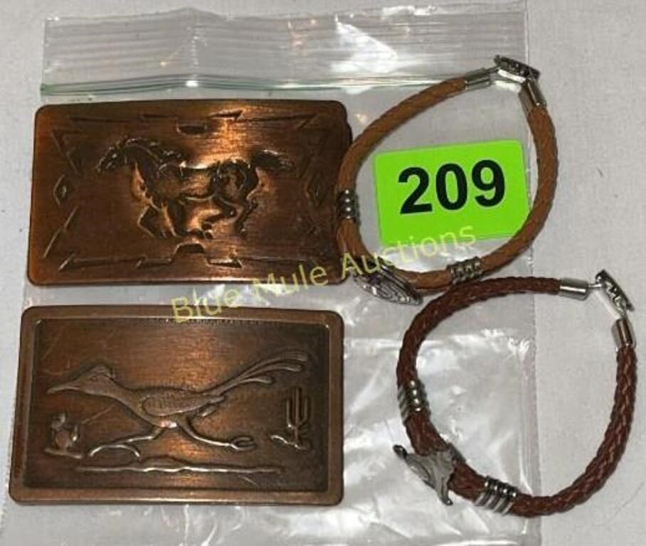 2 bracelets, 2 buckles