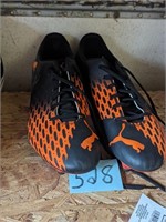 Puma Size 14 Soccer Shoes