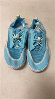 Women’s Size 5/6 Water Shoes