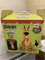 SCOOBY-DOO 7' H AIR BLOW UP IN BOX
