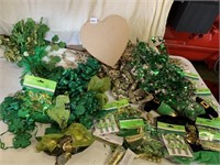 ST. PATRICK DECORATING ITEMS AND TOTE