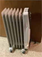 delonghi radiator heater small dent