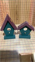 2 wooden birdhouses