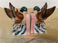 VINTAGE JAPAN MALLARD BOOK ENDS