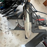 Craftsman 10" compound miter saw, powers on