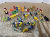 TOY PIECE GAME LOT