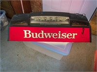 BUDWEISER POOL LIGHT WITH CLYDESDALES