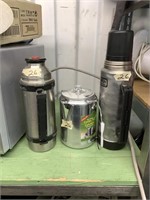 Lot with 2 thermos different brand and  Aluminum
