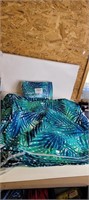 8 NEW PATIO CUSHION COVERS 24 BY 24 INCHES