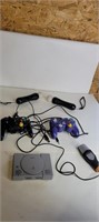 LOT OF VIDEO GAME ACCESSORIES
