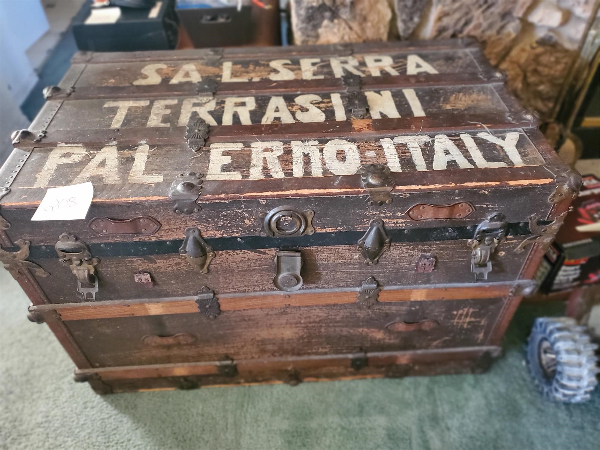 Large Chest/ Rectangle Travel Trunk