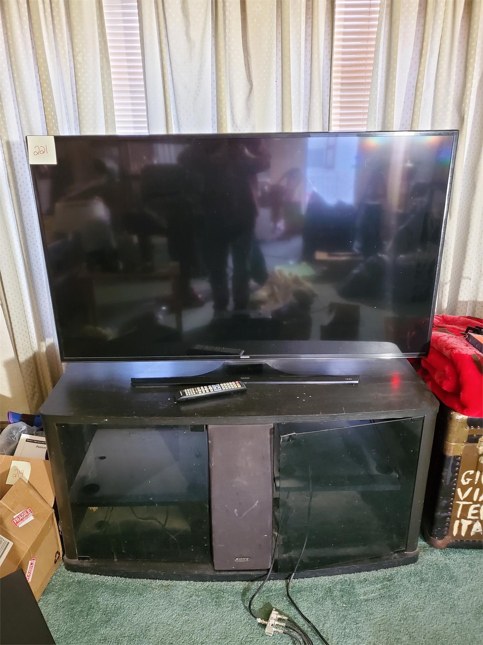 55" Samsung Flat Screen Smart TV with Cabinet