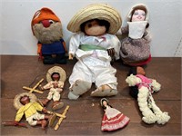 Box of vintage dolls, marionette puppets, Te-Ri