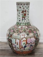 Large vintage Chinese hand painted vase