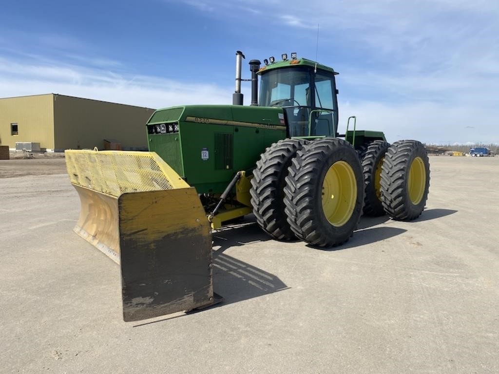 1995 John Deere 8770 4WD Tractor