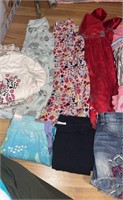 F8)6-7 size clothes girls 9 shirts, 4 sweatshirts,