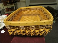 Wicker Woven Basket w/ Rope Weave Design