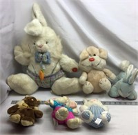 E5) STUFFED ANIMAL LOT-NEED WASHING-BEEN STORED-