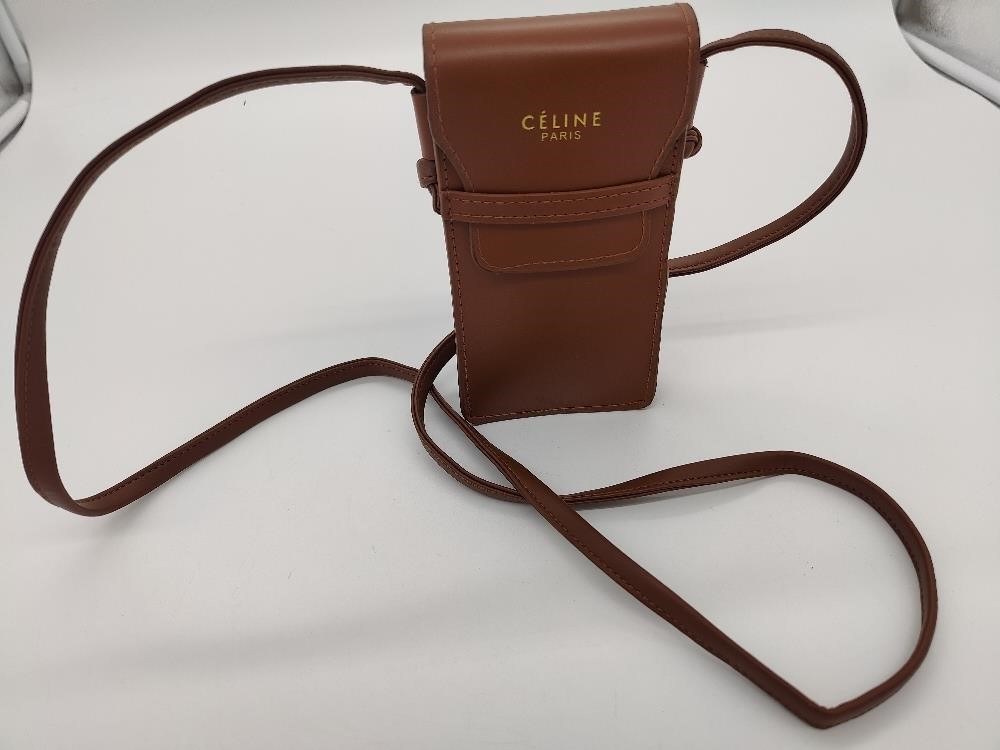 Brown Leather Cell Phone Pouch