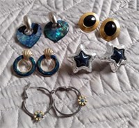 F7) Vintage earrings.