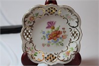 Reticulated Porcelain Square Plate