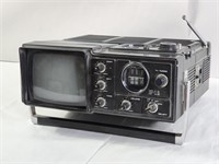 1980 Samsung Korea portable TV/Radio