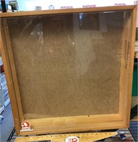 Wood display box with lift-up glass lid