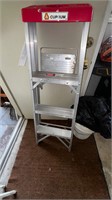 Cuprum 4 ft. Aluminum step ladder