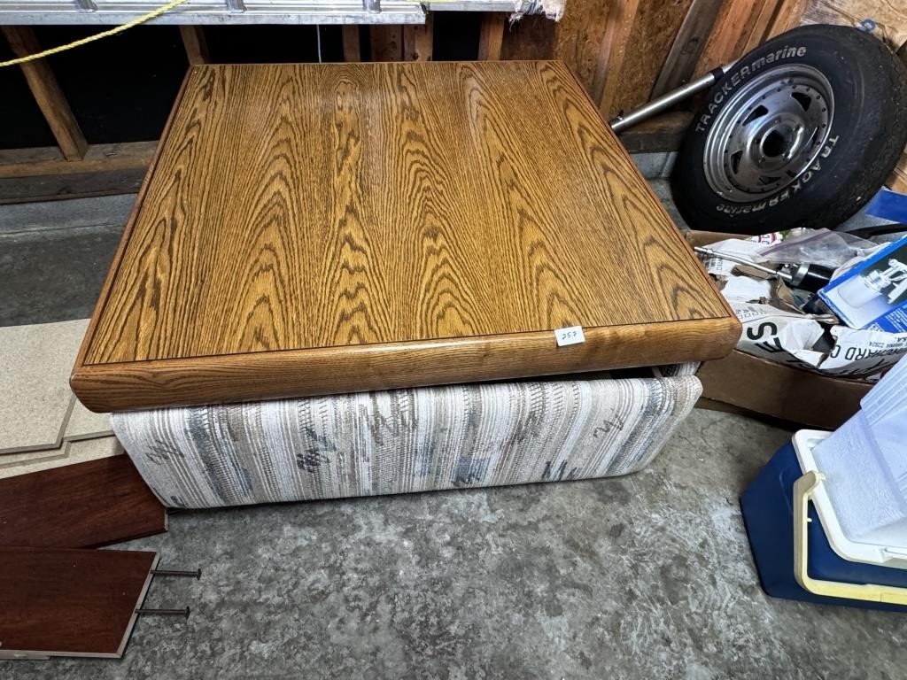 SQUARE COFFEE TABLE WITH STORAGE