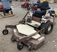 (BD) Grass Hopper DuraMax61 720K Zero Turn Mower