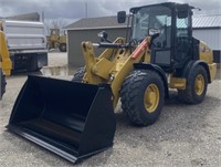 (BX) Brand New 2023 Caterpillar 906 Loader