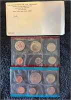 LOT, (10) 1972 UNCIRCULATED SET COINS