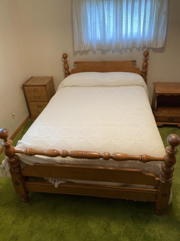Full-size maple bed