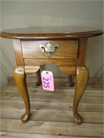 Broyhill Side Table with Drawer