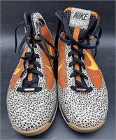 (M) Nike Hyperize used shoes size 10.5